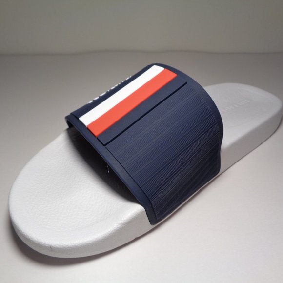 Tommy Hilfiger Size 13 M EASTERN White New Sandals